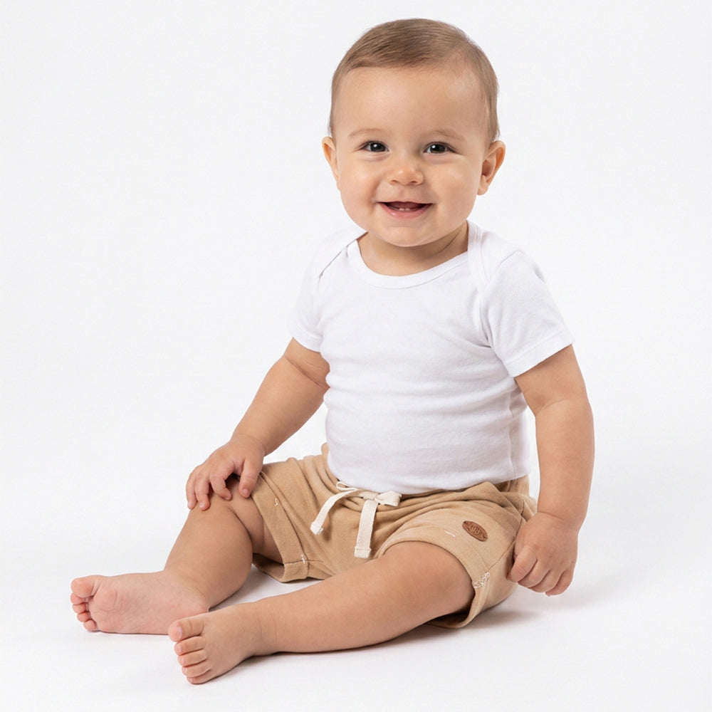 Shorts Barra Virada Mini & Co Suedine Masculino - Caramelo