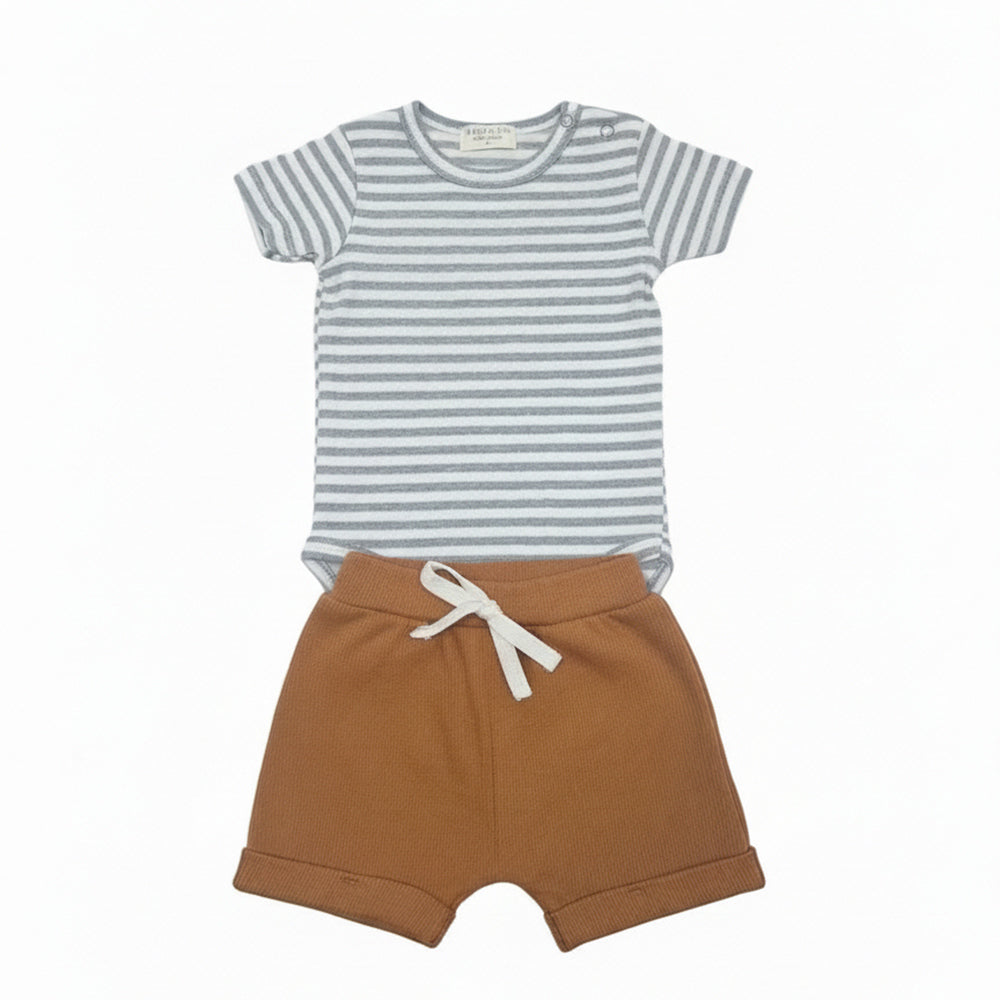 Conjunto Body Manga Curta e Shorts Barra Virada Mini e Co Menino - Listrado