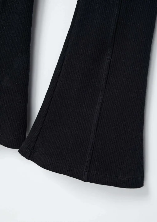 Calça Flare Básica Preta Hering - Feminina - Imagem 4